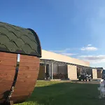 Domki, U Adama I Ewy Morska Bryza Gaski, Jacuzzi, Sauna * Gąski