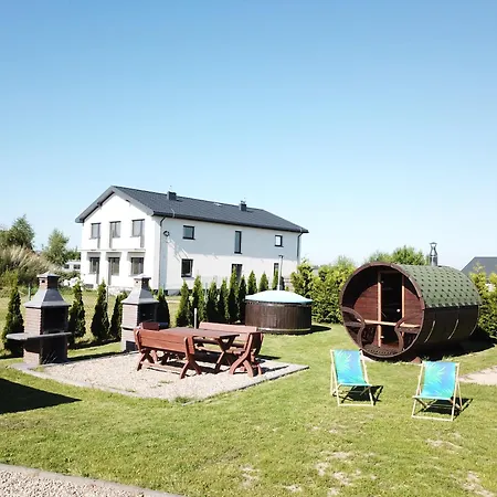 U Adama I Ewy 公寓 *